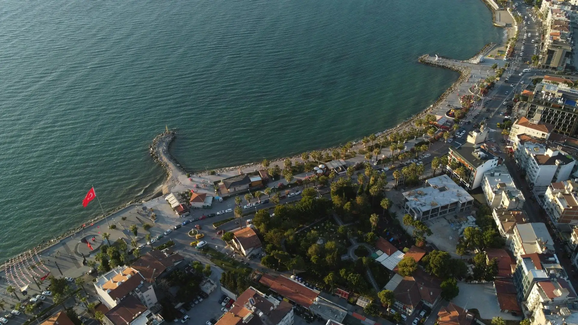 Kuşadası marina manzarası